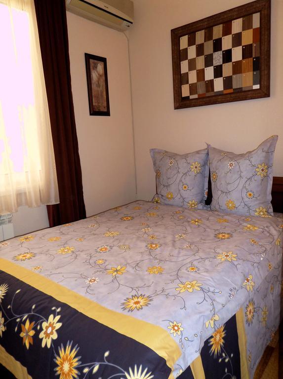 Ara & Gaya Аpartment Appartement Jerevan Buitenkant foto
