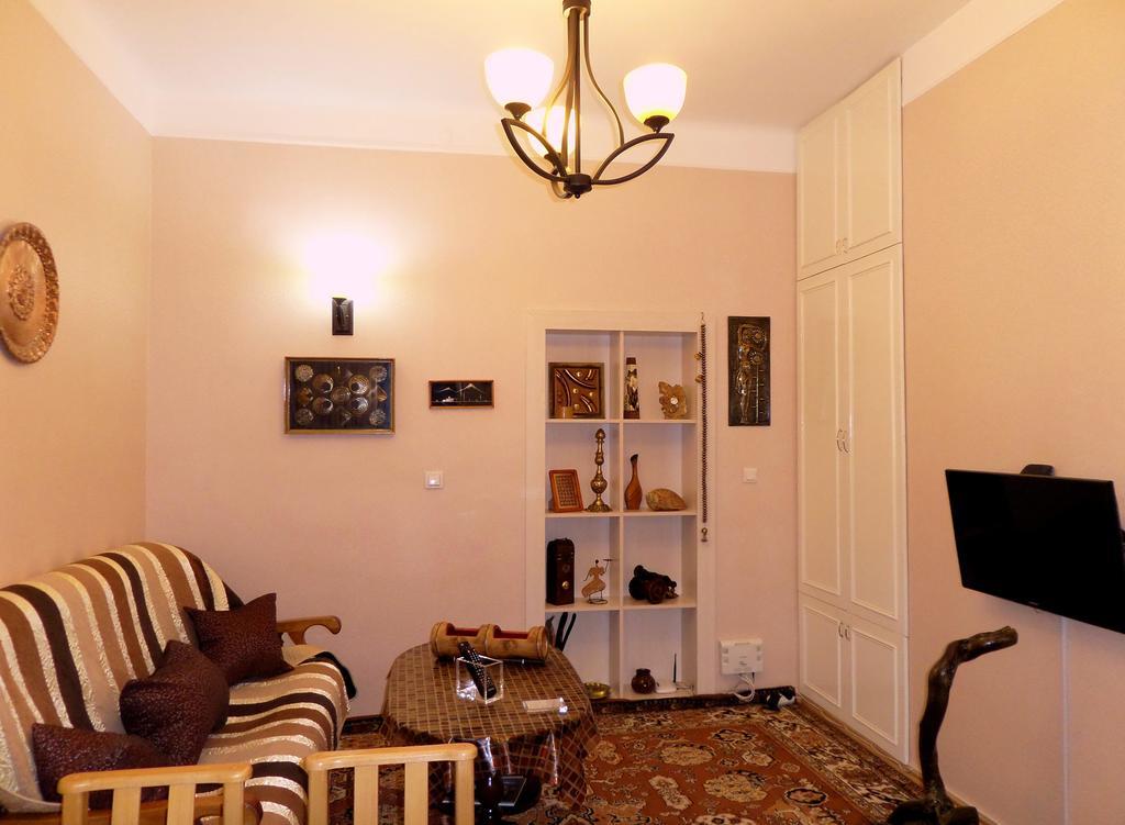 Ara & Gaya Аpartment Appartement Jerevan Buitenkant foto