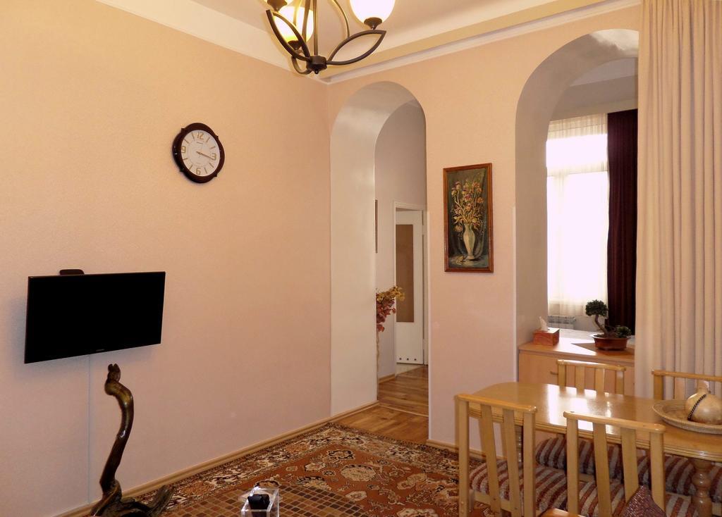 Ara & Gaya Аpartment Appartement Jerevan Buitenkant foto