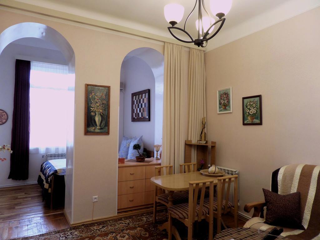Ara & Gaya Аpartment Appartement Jerevan Buitenkant foto