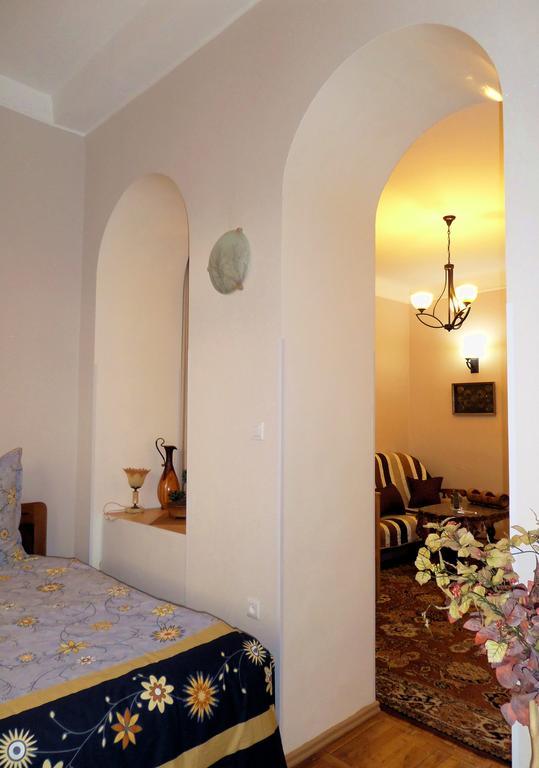 Ara & Gaya Аpartment Appartement Jerevan Buitenkant foto